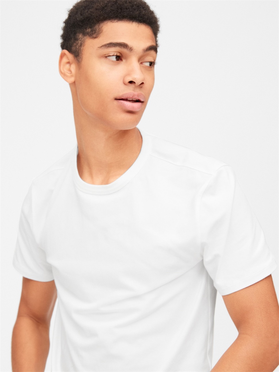 男裝|舒適素色圓領彈力短袖T恤-光感白