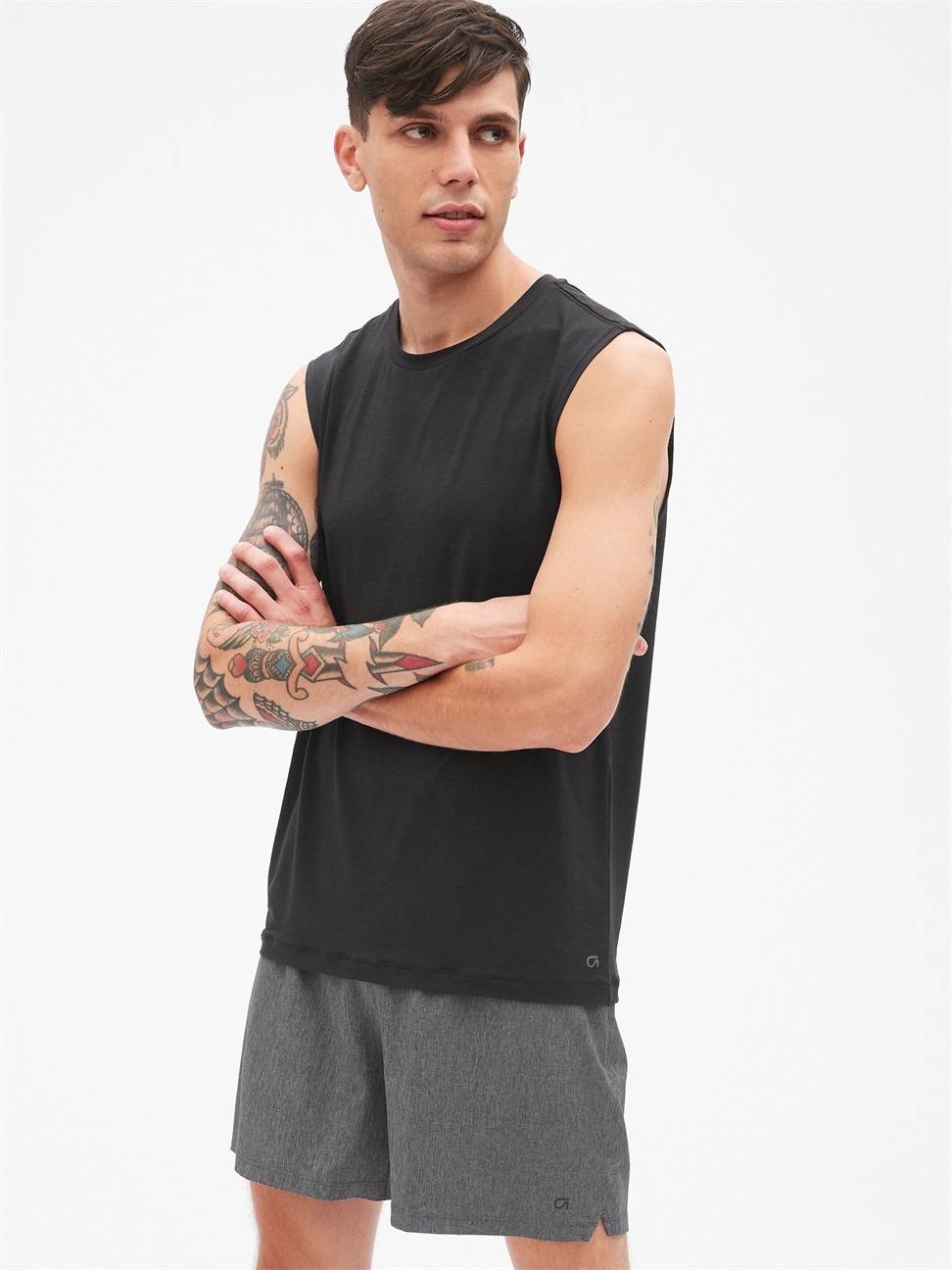 男裝|透氣無袖圓領運動T恤 Gap Fit運動系列-純正黑色