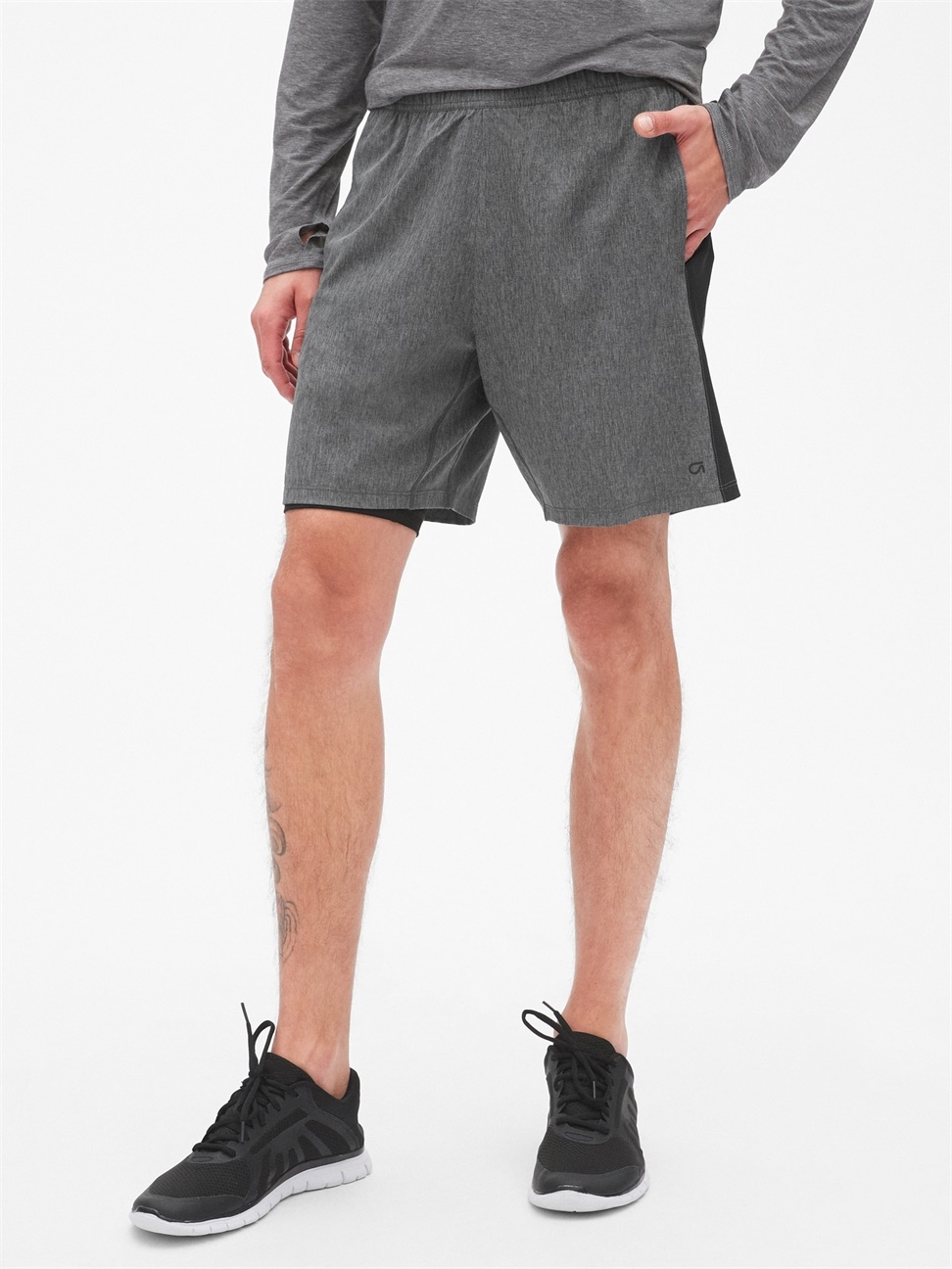 男裝|中腰運動短褲 Gap Fit運動系列-中度混合灰