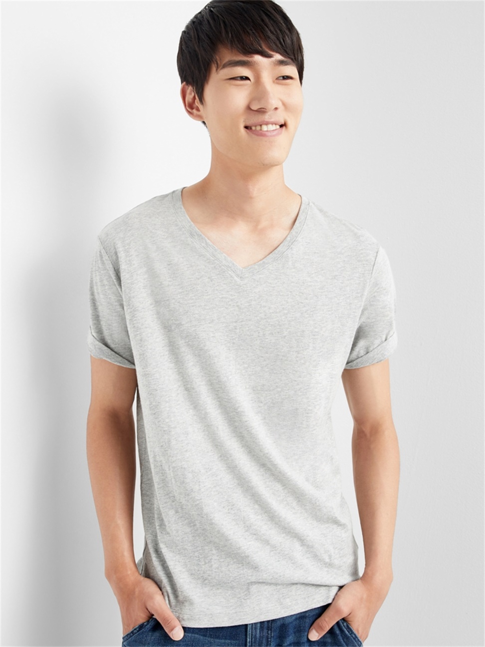 男裝|素色簡約V領短袖T恤-淺麻灰