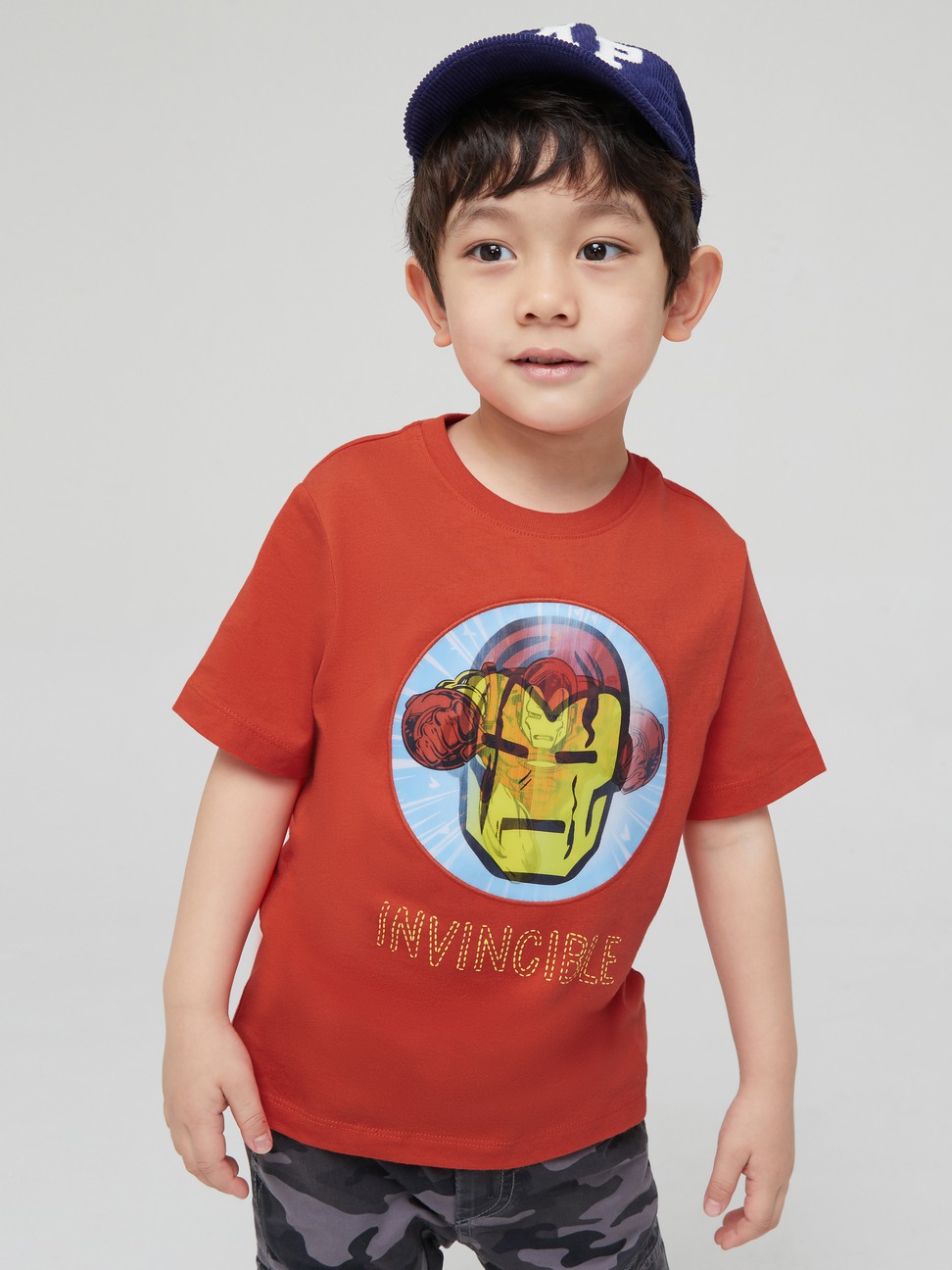 男幼童裝|Gap x Marvel漫威聯名 鋼鐵人棉質舒適圓領短袖T恤-珊瑚紅