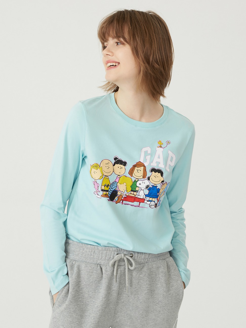 女裝|Gap x Snoopy史努比聯名 Logo純棉長袖T恤-淺藍色
