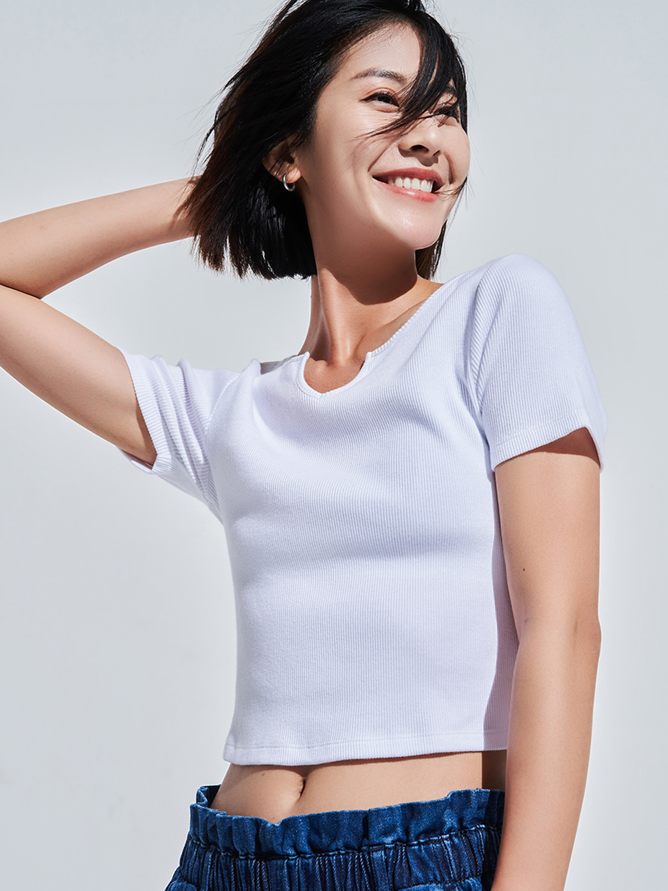 女裝|羅紋針織修身短版船領短袖T恤 女友T系列-白色