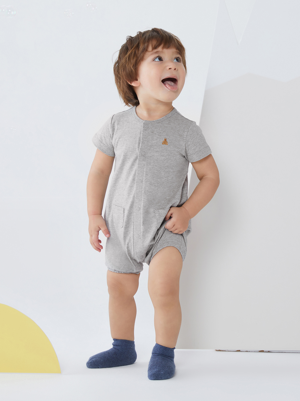 嬰兒|刺繡短袖包屁衣/連身衣 跟屁熊系列-淺灰色
