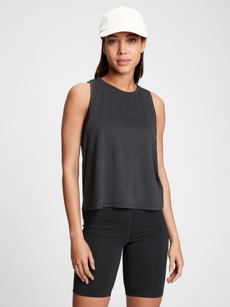女裝|素色透氣無袖運動T恤 Gap Fit運動系列-黑色