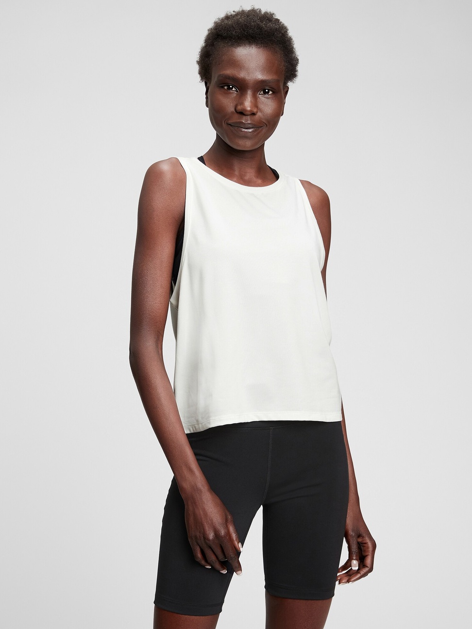 女裝|素色透氣無袖運動T恤 Gap Fit運動系列-白色