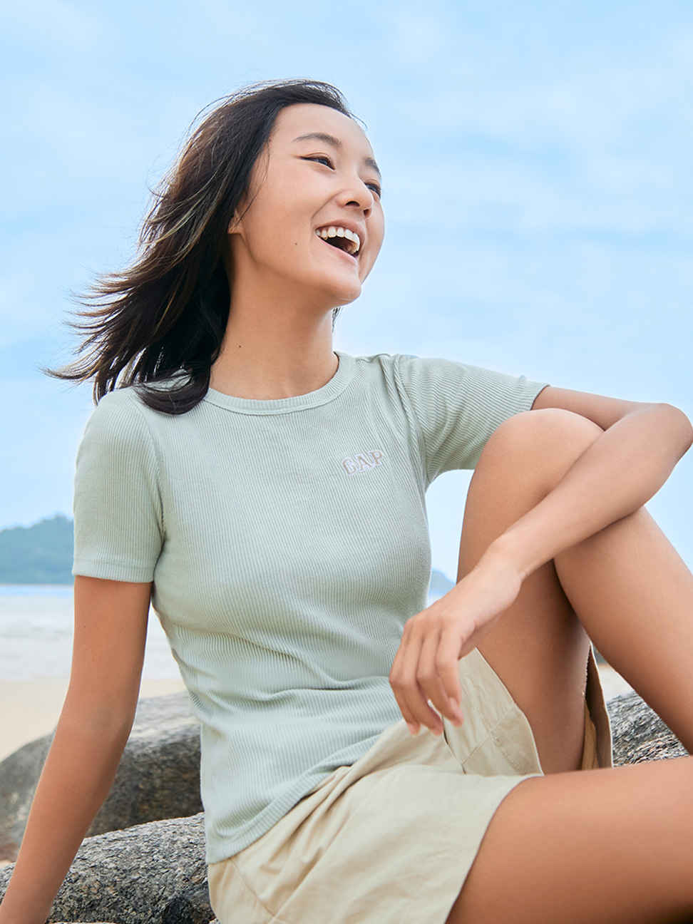女裝|Logo純棉緊身羅紋短版短袖T恤 女友T系列-淺綠色