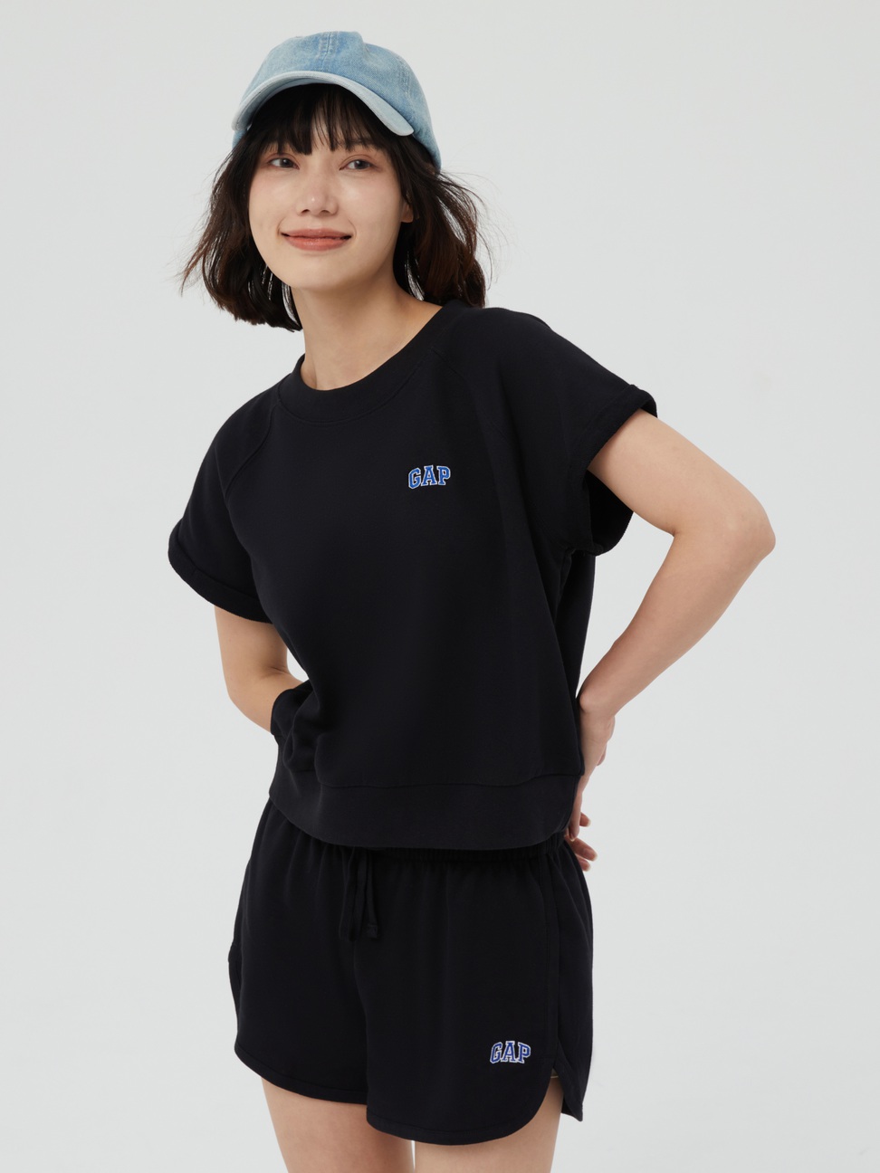 女裝|碳素軟磨 法式圈織系列 Logo寬鬆短袖休閒運動上衣