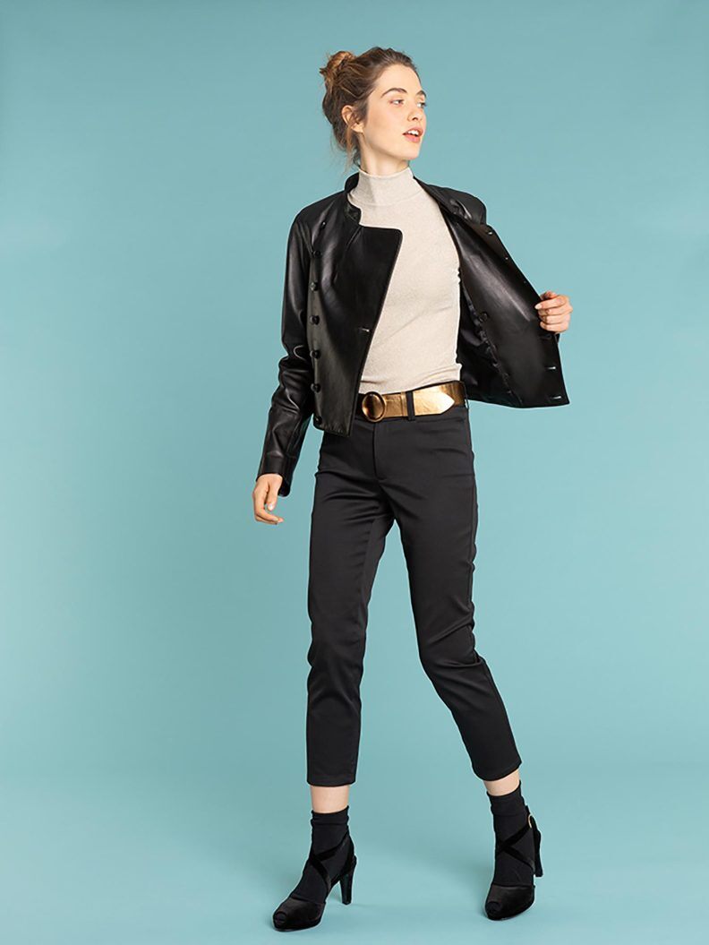 agnes b WOMEN'S BLACK NEO SLIM CAPRI TROUSERS