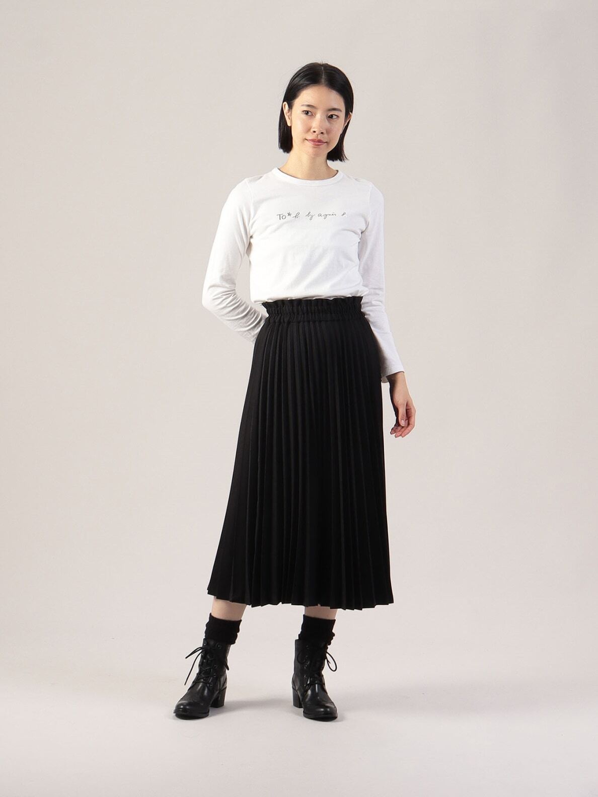 To b. WOMEN'S ACCORDION PLEATED SKIRTS | agnès b. HK