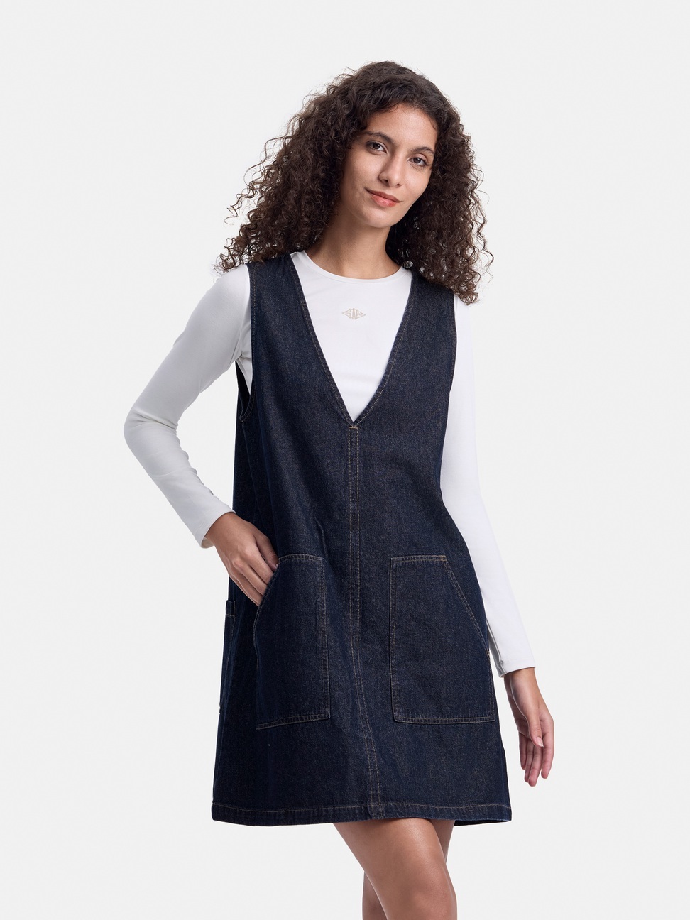 女裝|純棉V領無袖牛仔洋裝-深色水洗