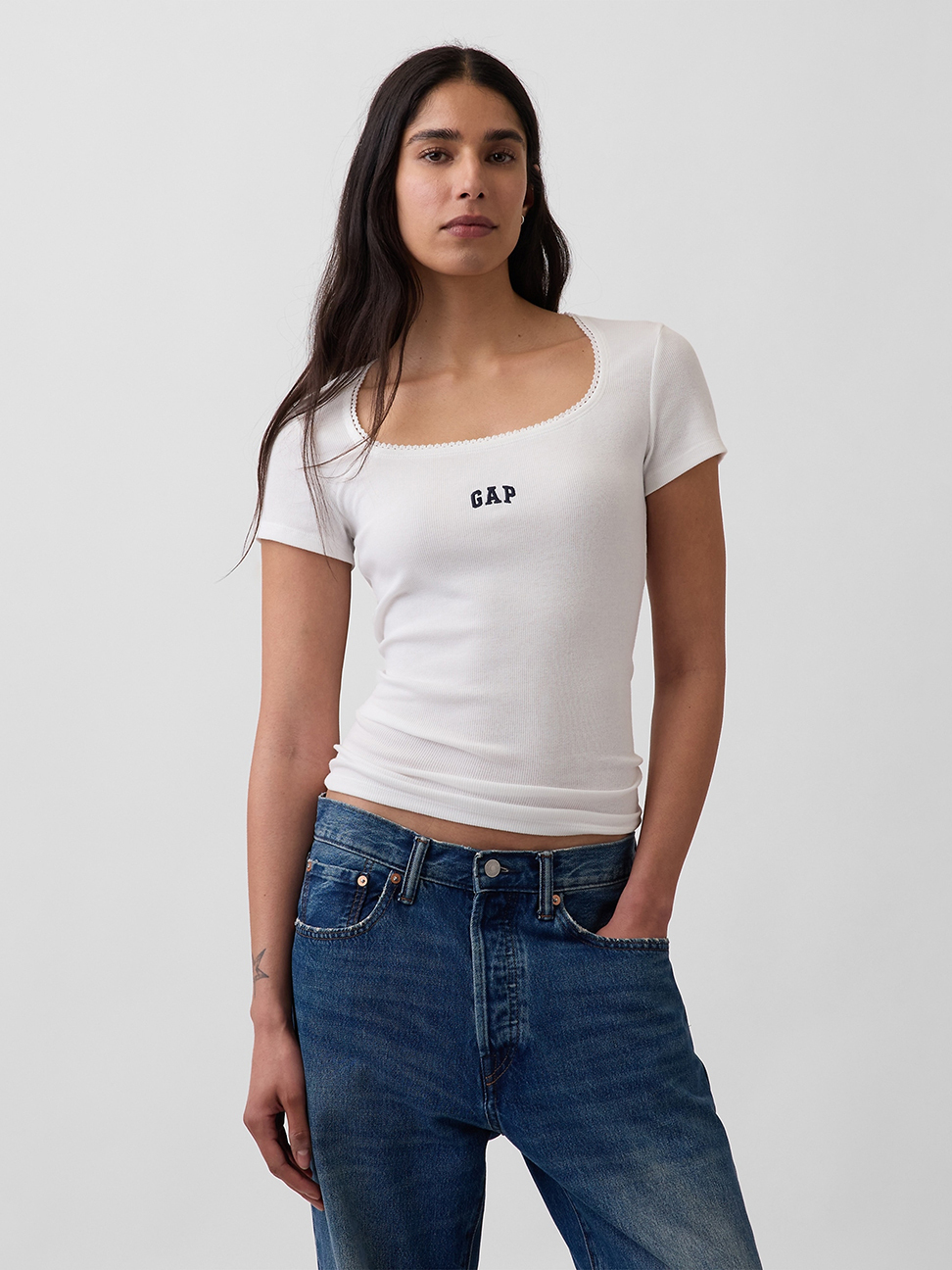 羅紋Gap Logo圓領T恤