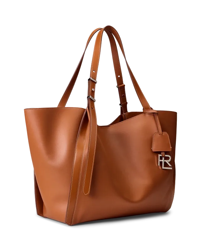 【希少な2色展開】RALPH LAUREN RL888 カーフスキントートバッグ ラルフ ローレンで見つかる「今の私にふさわしいBAG」 | VERY NaVY