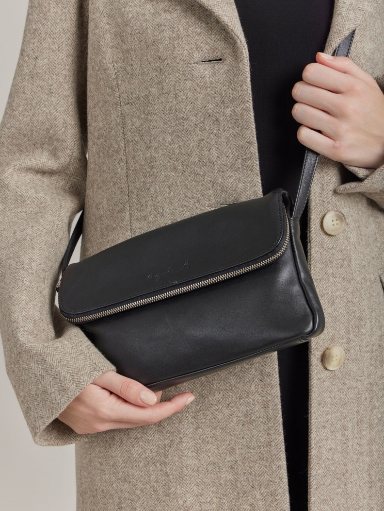 BLACK LEATHER ASYA BAG | agnès b. HK
