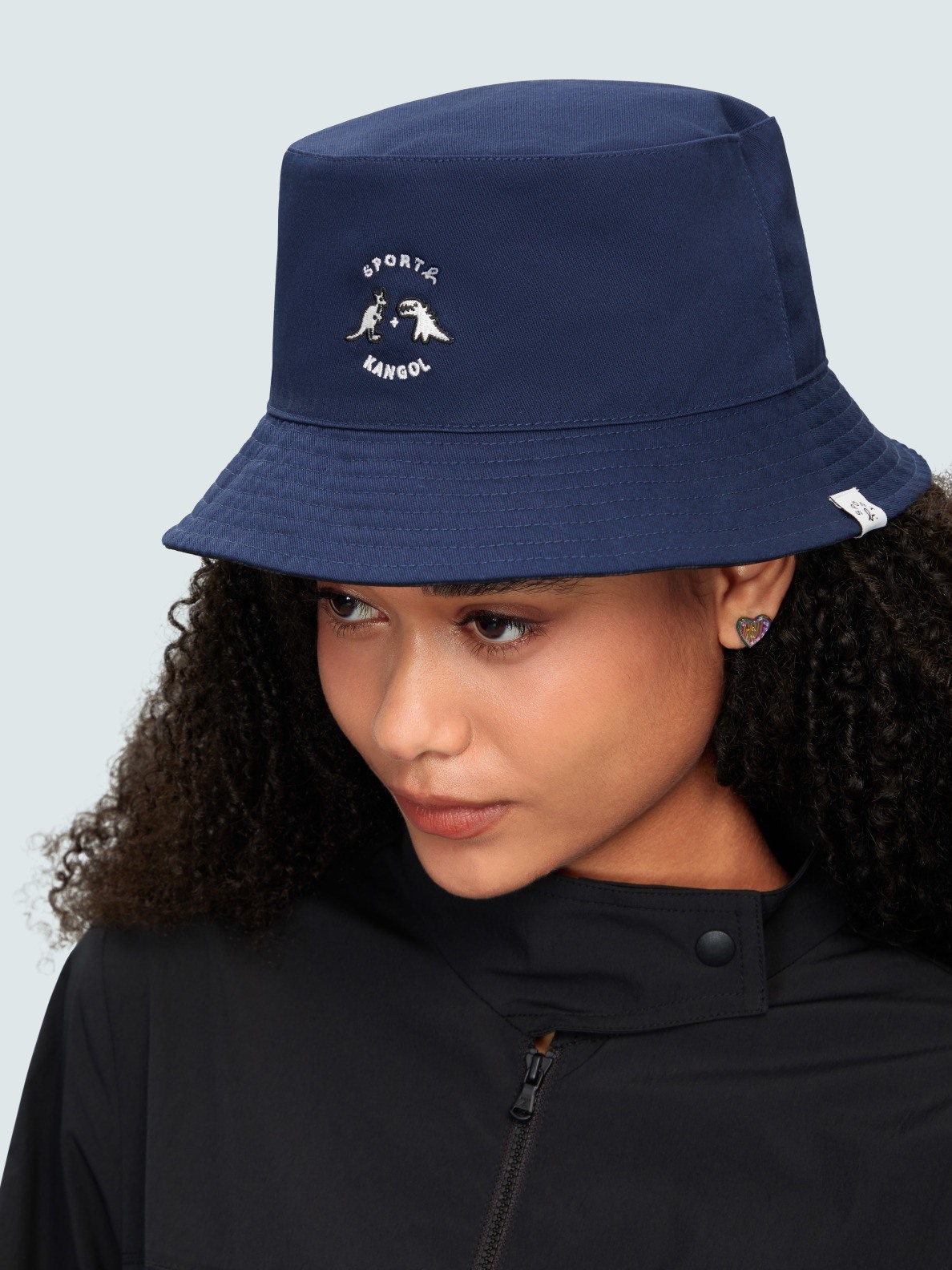 SPORT b. X KANGOL REVERSIBLE BUCKET HAT SPORT b