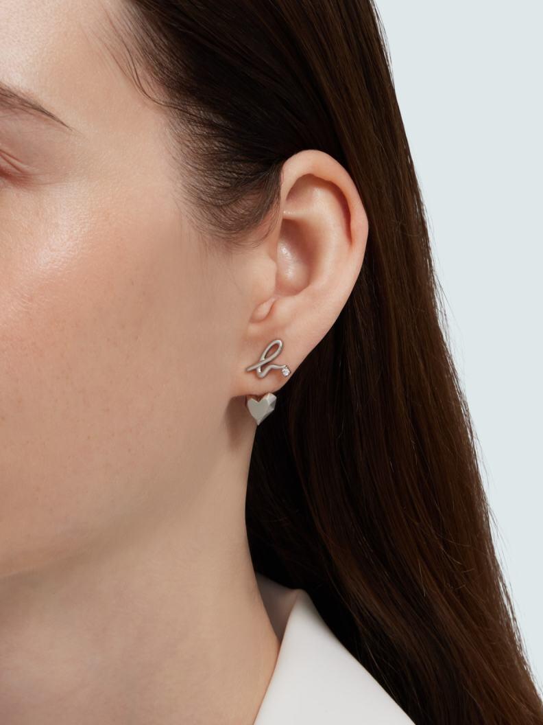 agnes b WOMEN'S  "CARVING OF LOVE" HEART FRONT-BACK EARRINGS