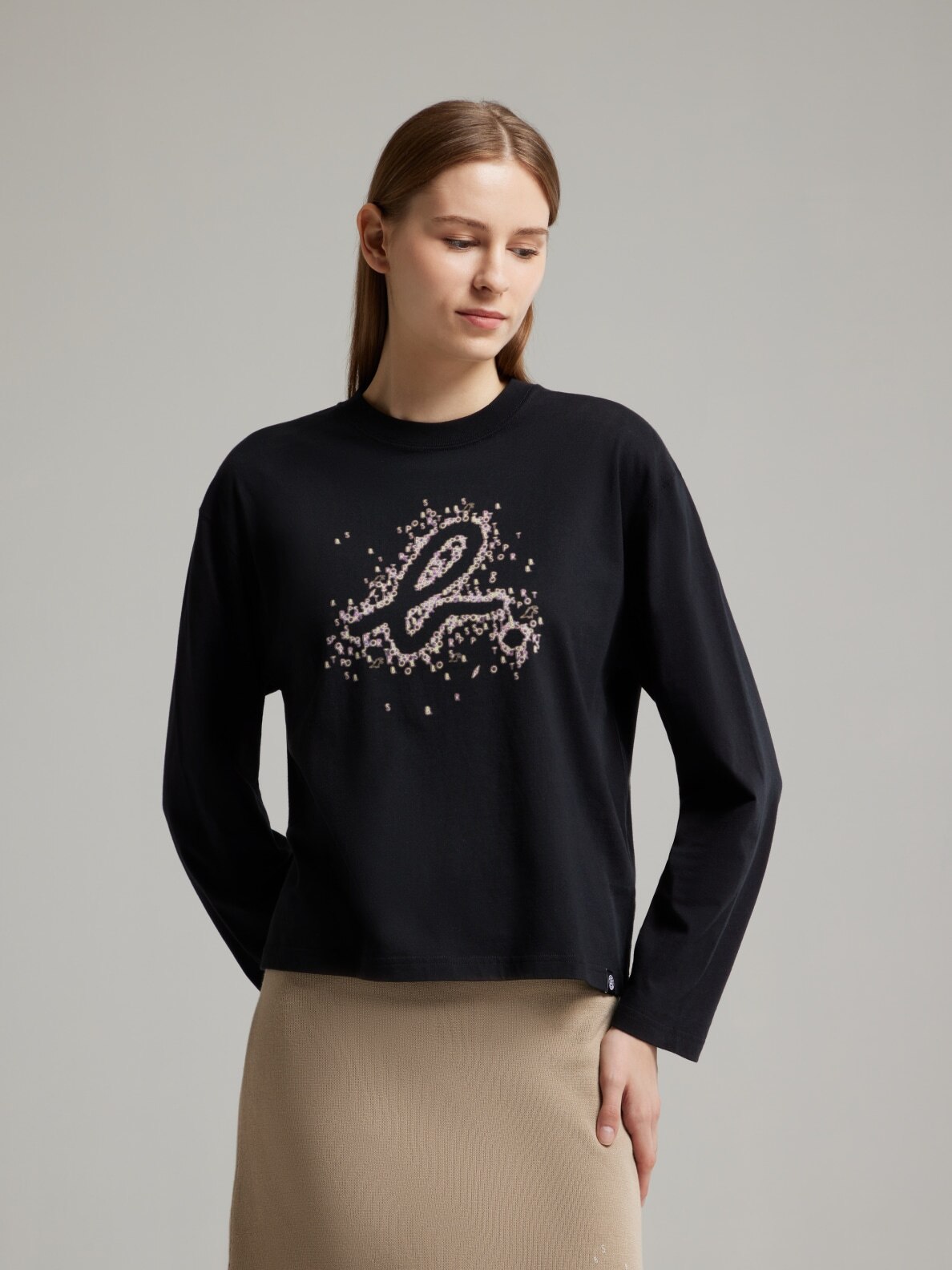 agnes b. ♡ロゴスウェット　春ナチュラル　シンプル　上品カジュアル agnes b.（アニエスベー）の「【Outlet】【ユニセックス】WEB